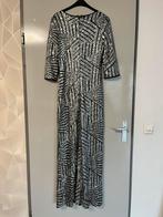 Zilveren jurk met pailletten., Grijs, Ophalen of Verzenden, Zo goed als nieuw, Maat 46/48 (XL) of groter