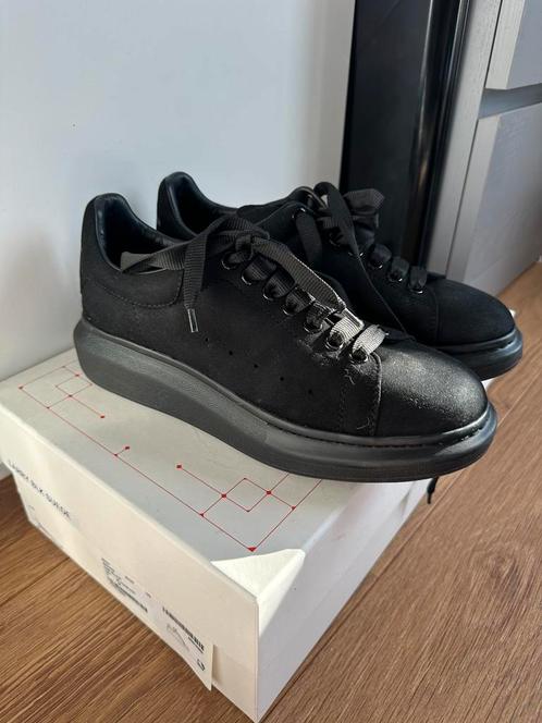 Alexander McQueen, Kleding | Dames, Schoenen, Zo goed als nieuw, Sneakers of Gympen, Zwart, Ophalen of Verzenden