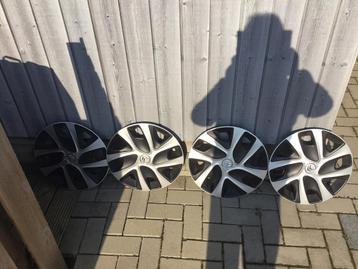 16 inch Citroën wieldoppen (4x) in goede staat!  beschikbaar voor biedingen