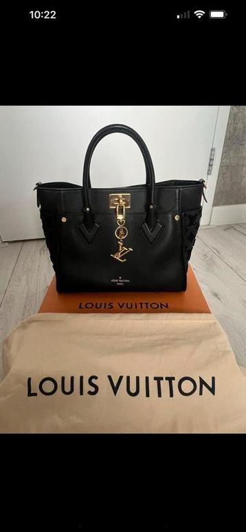 Louis vuitton zwarte on my side MM tas beschikbaar voor biedingen