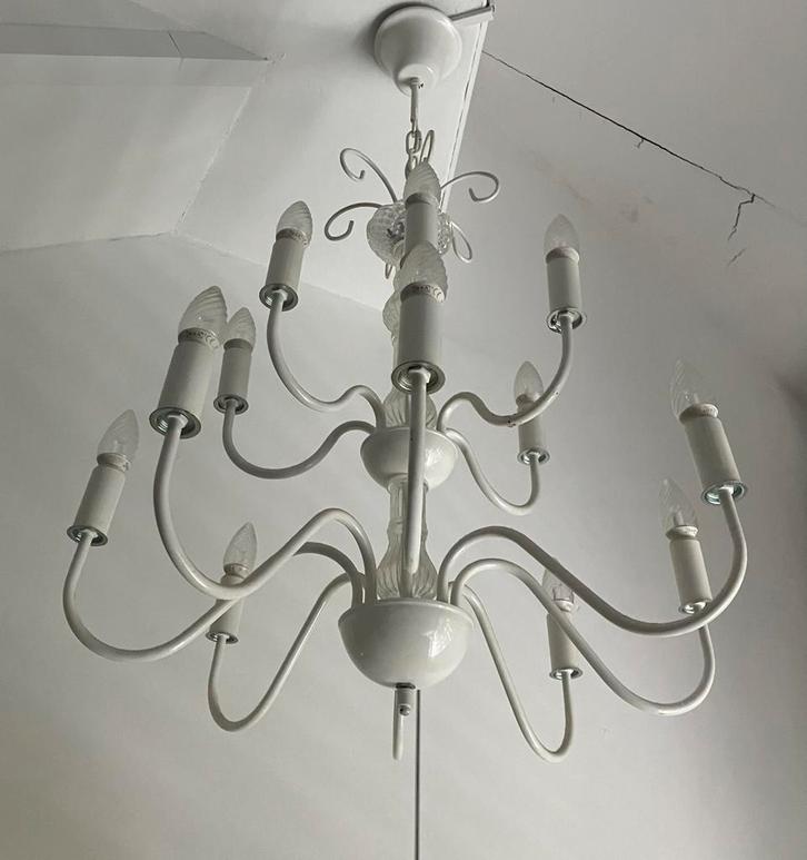 Witte kroonluchter met 10 lampen, Huis en Inrichting, Lampen | Kroonluchters, Zo goed als nieuw, Metaal, Ophalen