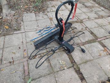 Fietsendrager voor 2 fietsen beschikbaar voor biedingen
