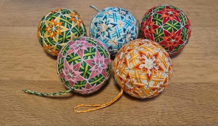 Temari Ballen - Handgemaakte Japanse Kunst., Hobby en Vrije tijd, Knutselen, Nieuw, Knutselwerk, Ophalen of Verzenden