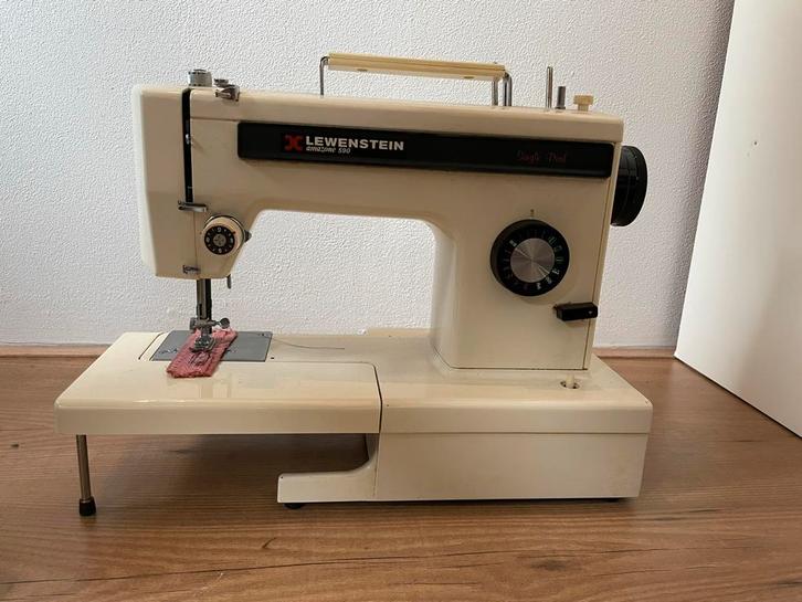 Lewenstein Naaimachine amazone 590, Hobby en Vrije tijd, Naaimachines en Toebehoren, Gebruikt, Naaimachine, Lewenstein, Ophalen