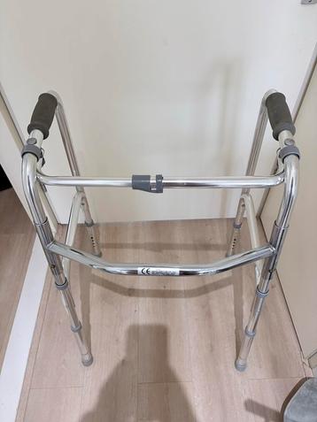 Looprek: Verstel- en oplakbaar beschikbaar voor biedingen