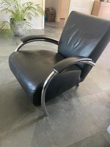 Originele Molinari lederen zetel, perfecte vintage stoel beschikbaar voor biedingen