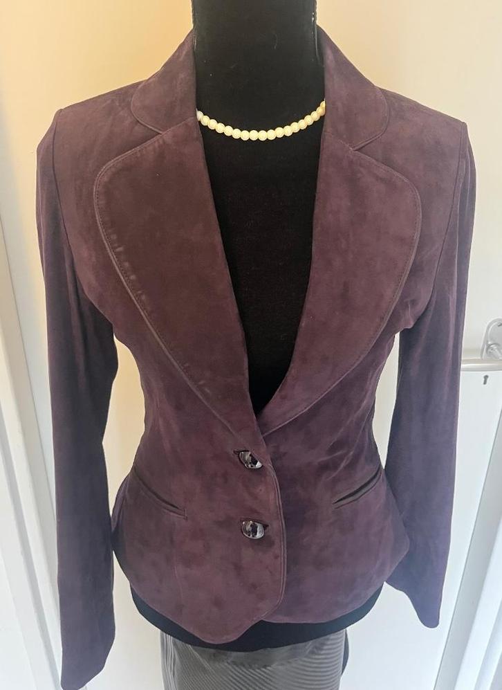 Diep paarse suede blazer van YRKK maat 36/38, Kleding | Dames, Jasjes, Kostuums en Pakken, Zo goed als nieuw, Jasje, Maat 36 (S)