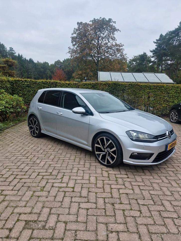 Volkswagen Golf 1.4 TSI r-line 110KW 5D DSG 2016 Grijs, Auto's, Volkswagen, Particulier, Golf, ABS, Achteruitrijcamera, Airbags