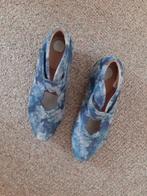 prachtige aparte blauwe schoenen Think! maat 37,5, Kleding | Dames, Schoenen, Ophalen, Schoenen met lage hakken, Blauw, Think!