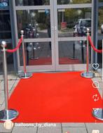 Te huur! Rode loper met 4 afzetpalen voor €50, Ophalen, Zo goed als nieuw, Geboorte of Huwelijk