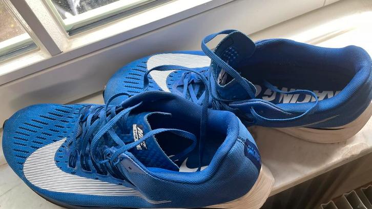 Nike Zoom Fly racing shoe - size 44, Sport en Fitness, Loopsport en Atletiek, Zo goed als nieuw, Hardloopschoenen, Hardlopen, Nike