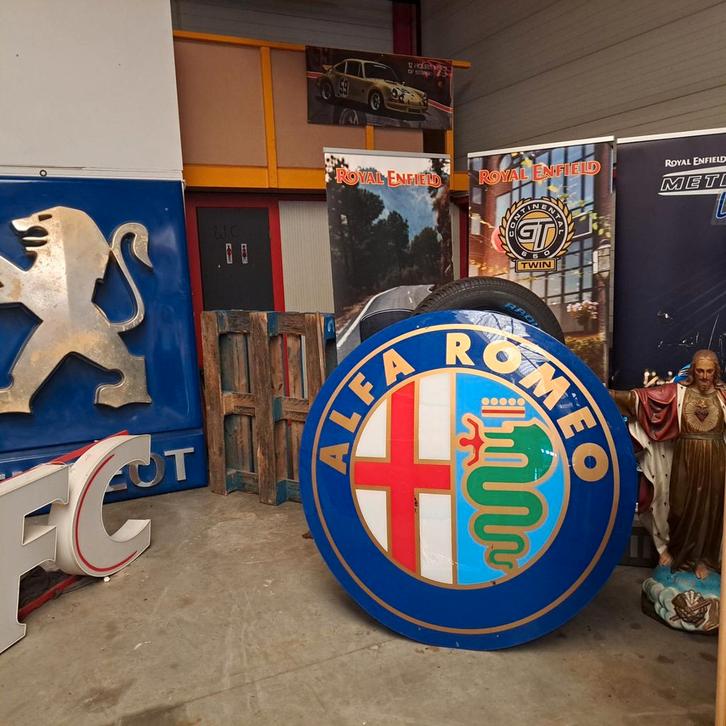 Alfa romeo lichtbak plaat Geveldecoratie Xxl, Verzamelen, Merken en Reclamevoorwerpen, Gebruikt, Reclamebord, Ophalen