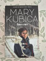 Bevroren - Mary Kubica - Thriller, Ophalen of Verzenden, Zo goed als nieuw, Mary Kubica, Nederland