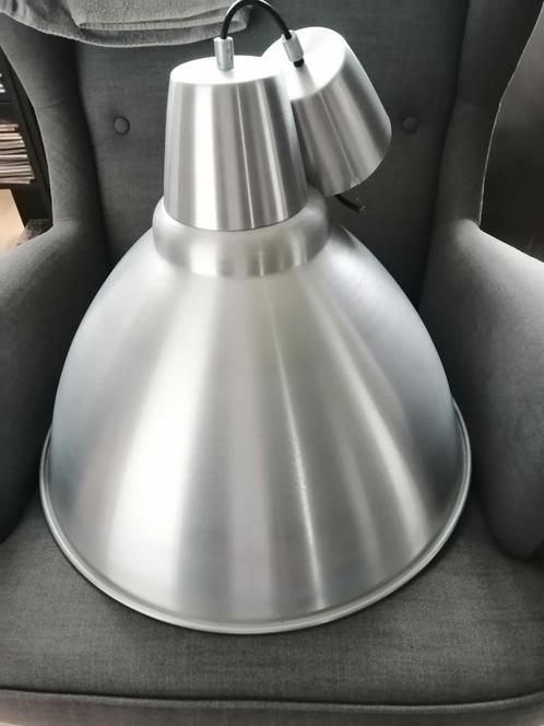 Hanglamp/pendel/zilver/metallic groot!!, Huis en Inrichting, Lampen | Hanglampen, Minder dan 50 cm, Ophalen