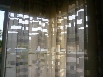 gordijnen H.240 x 400 cm geplooid. inbetween beschikbaar voor biedingen