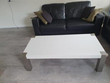 Hoogglans witte salontafel 135x65cm beschikbaar voor biedingen