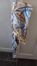 Mucho Gusto driehoek shawls met label, Ophalen of Verzenden, Sjaal, Zo goed als nieuw