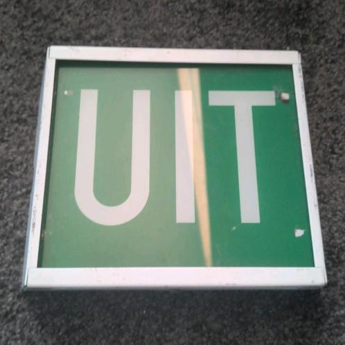 Vintage "UIT" Nooduitgangbord, Huis en Inrichting, Lampen | Wandlampen, Zo goed als nieuw, Metaal, Ophalen of Verzenden