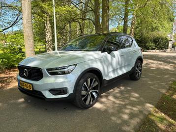 Volvo XC40 1.5 T4 R-Design, Glacier Silver,20inch, H+K, ACC beschikbaar voor biedingen
