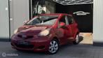Toyota Aygo Aspiration Red uniek|APK|AIRCO|LEDER|5-deurs|NAP, Voorwielaandrijving, Gebruikt, Zwart, 4 stoelen