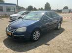 Volkswagen Jetta 2.0 FSI 2006, Auto's, Gebruikt, 4 cilinders, Blauw, Overige brandstoffen