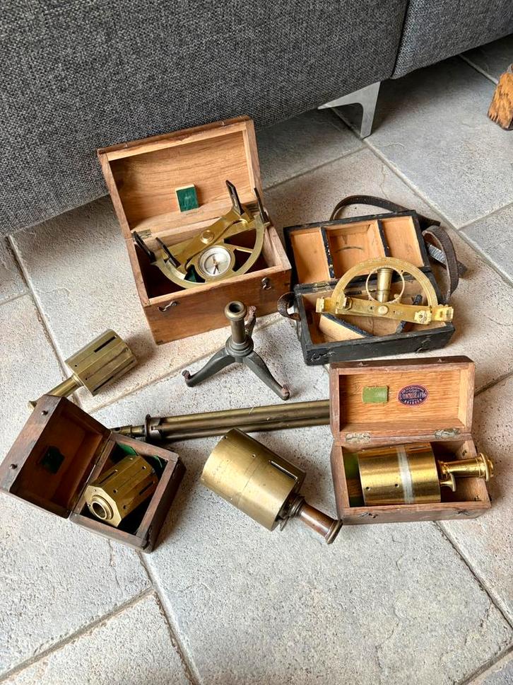 Verzameling Landmeet Instrumenten Equerres Grafometers Frans, Antiek en Kunst, Antiek | Gereedschap en Instrumenten, Ophalen of Verzenden