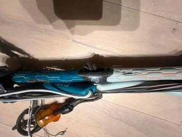 Flysurfer Force 2 Bar - Medium beschikbaar voor biedingen