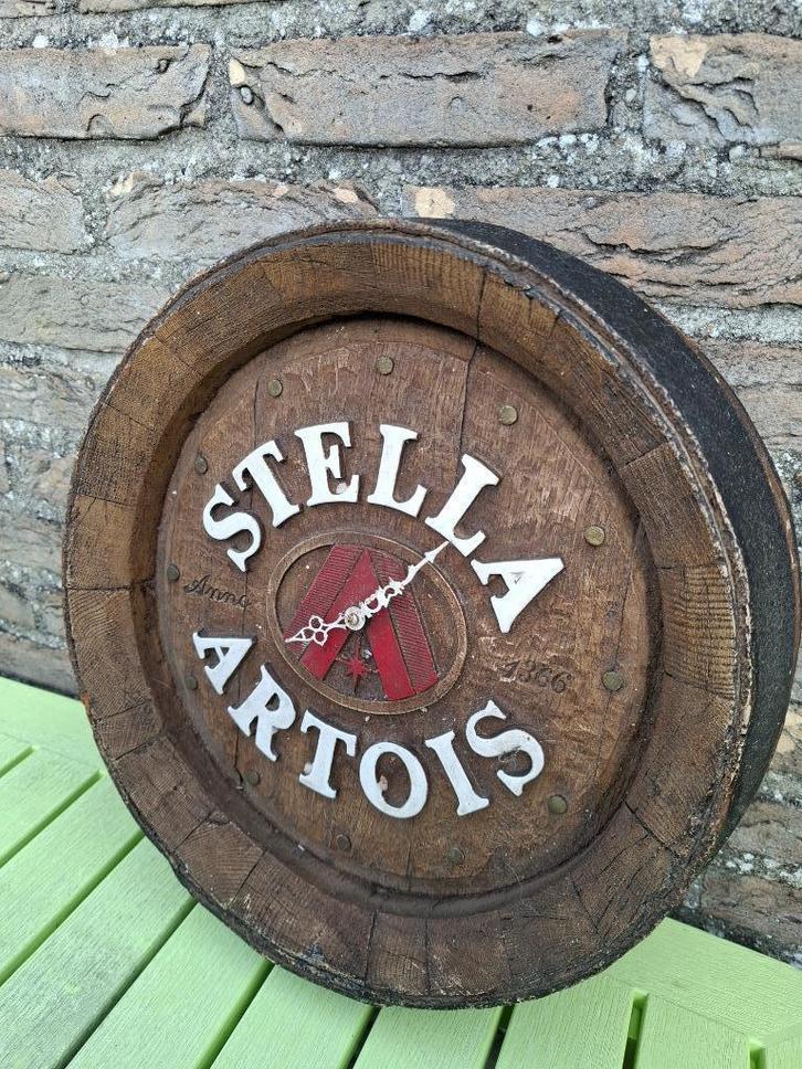 Reclamebord Stella Artois in de vorm van tondeksel, Verzamelen, Biermerken, Nieuw, Reclamebord, Plaat of Schild, Overige merken