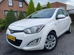 Hyundai I20 1.2I I-MOTION Airco Trekhaak LED, Euro 5, Gebruikt, 4 cilinders, Wit