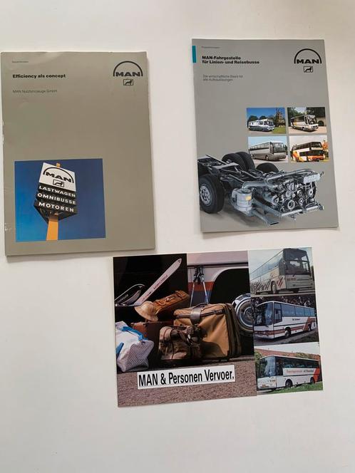 Man folders touringcar/bussen/bedrijfsinfo, Verzamelen, Spoorwegen en Tramwegen, Zo goed als nieuw, Bus of Metro, Boek of Tijdschrift