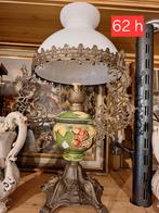 Keramische petroleumlamp met opaline kap, Antiek en Kunst, Antiek | Lampen, Ophalen