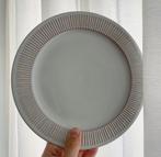 GEZOCHT: Dinerborden Fris Edam Cleopatra, Minder dan 50 cm, Rond, Ophalen of Verzenden, Zo goed als nieuw