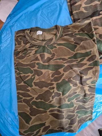 2x Camouflage Shirt+ Overhemd xxl beschikbaar voor biedingen