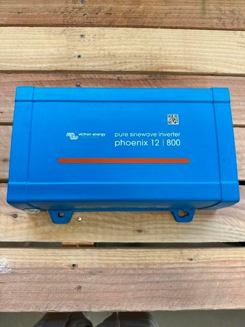 Victron 12/800 zuivere sinus omvormer beschikbaar voor biedingen