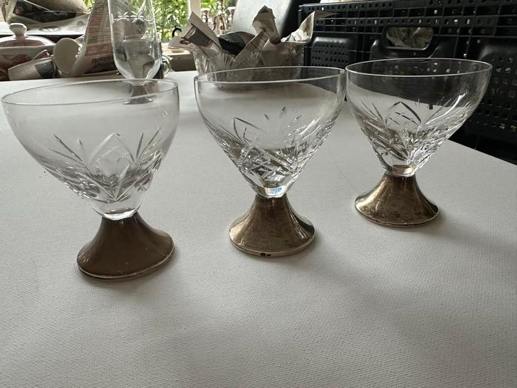 Antieke Kristallen Likeurglazen met Zilveren Voet (3 stuks), Antiek en Kunst, Antiek | Glas en Kristal, Ophalen of Verzenden