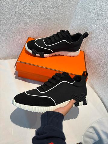 Hermes schoen beschikbaar voor biedingen