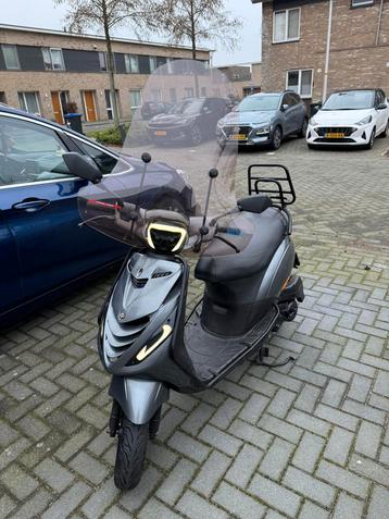 Zip 4t 50cc, nieuwe gereviseerde blok beschikbaar voor biedingen