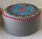 Happinez fairtrade wollen poef Nieuwstaat, Huis en Inrichting, Banken | Voetenbanken en Poefen, Rond, Minder dan 50 cm, Ophalen of Verzenden