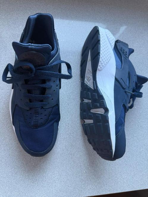 SALE | Nike Air Huarache Sneakers – Maat 44 – Topstaat!, Kleding | Heren, Schoenen, Zo goed als nieuw, Sportschoenen, Blauw, Ophalen of Verzenden