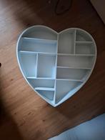 Hartvormige wandkast met vakjes, Met plank(en), Zo goed als nieuw, Minder dan 25 cm, Modern