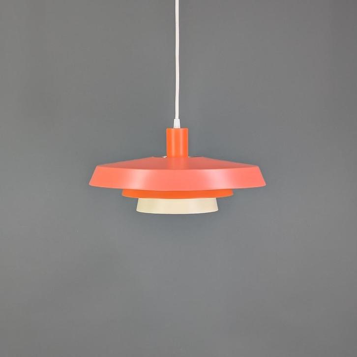 Deense Hanglamp met Oranje Tinten - Uniek Design, Huis en Inrichting, Lampen | Hanglampen, Zo goed als nieuw, 75 cm of meer, Kunststof