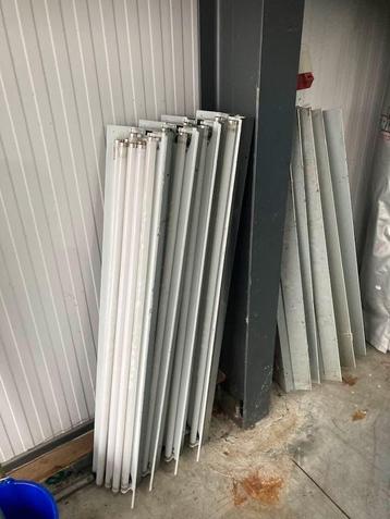 9 Dubbele TL Bakken beschikbaar voor biedingen