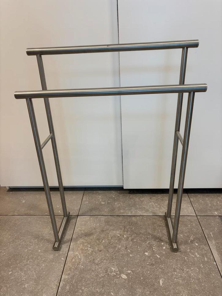Zack Scala dubbel mat rvs staand handdoekrek nu of nooit😁, Huis en Inrichting, Badkamer | Badtextiel en Accessoires, Zo goed als nieuw