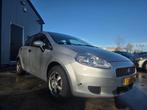 Fiat Grande Punto 1.4 Dynamic | VOL AUTOMAAT | AIRCO, Auto's, Stof, Gebruikt, Zwart, 4 cilinders