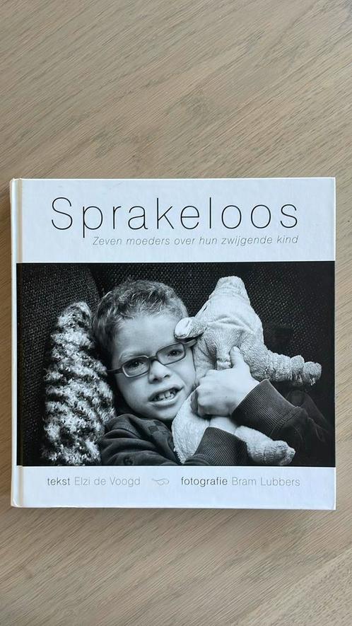 Elzi de Voogd - Sprakeloos, Boeken, Overige Boeken, Zo goed als nieuw, Ophalen of Verzenden