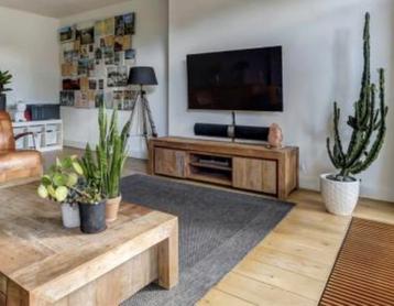 Stijlvol TV-meubel – Functioneel en modern design
 beschikbaar voor biedingen