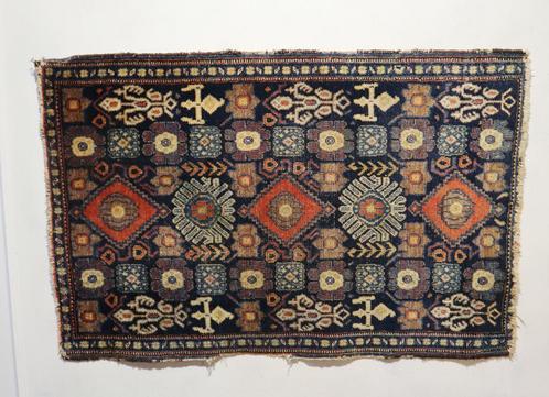Antiek perzisch kleedje 93 x 60 cm, Antiek en Kunst, Antiek | Kleden en Textiel, Ophalen of Verzenden