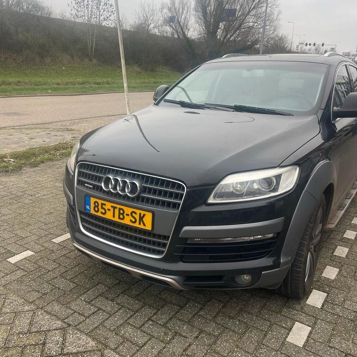 Audi Q7 4.2 V8 257KW Quattro Tiptronic 2006 - MOTORPROBLEMEN, Auto's, Audi, Particulier, Q7, Benzine, E, SUV of Terreinwagen, Automaat