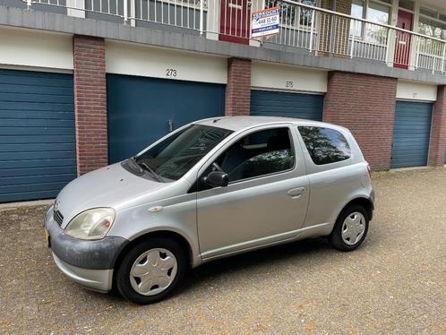 Toyota Yaris 1.0 16V Vvti 3 Deurs incl. NAP, Auto's, Toyota, Particulier, Yaris, Benzine, Euro 4, B, Hatchback, Handgeschakeld