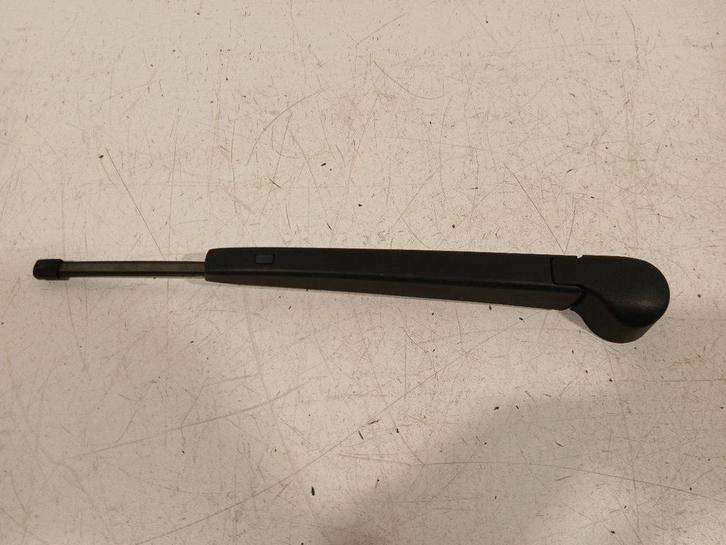 Ruitenwisserarm achterruit Volkswagen Golf, Auto-onderdelen, Ruiten en Toebehoren, Volkswagen, Gebruikt, Herkomst onderdeel bekend